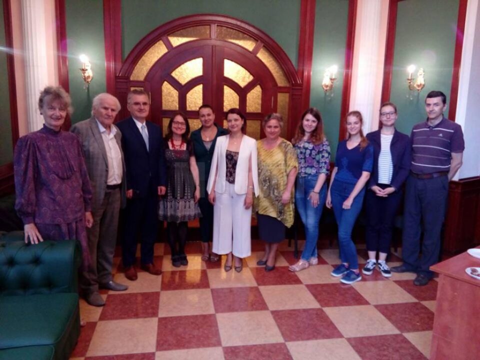 „Eminescu în limbile lumii”, la Lectoratul de română al USV de la Cernăuți