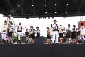 Ziua de duminică a fost dedicată muzicii și dansurilor populare, la Zilele Sucevei