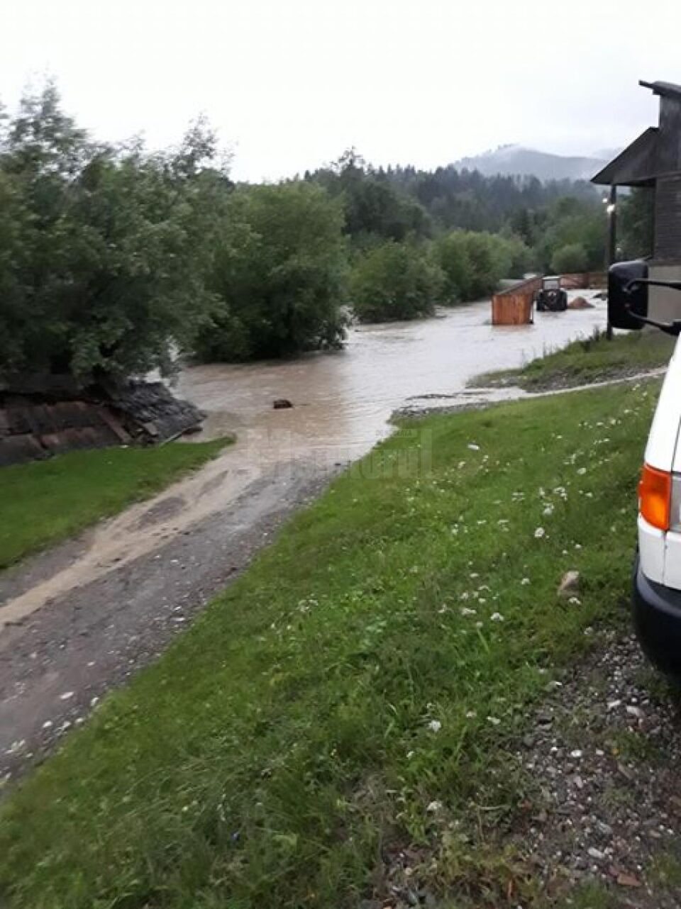 Cantități foarte mari de precipitații au căzut în ultimele ore
