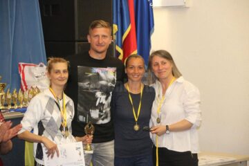 Premii pentru cei mai buni competitori ai întrecerilor sportive din cadrul „Spartachiadei profesorilor”