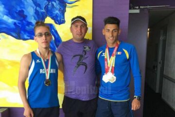 Antrenorul Cristian Prâsneac, încadrat de Gabriel Bularda și Andrei Dorin Rusu