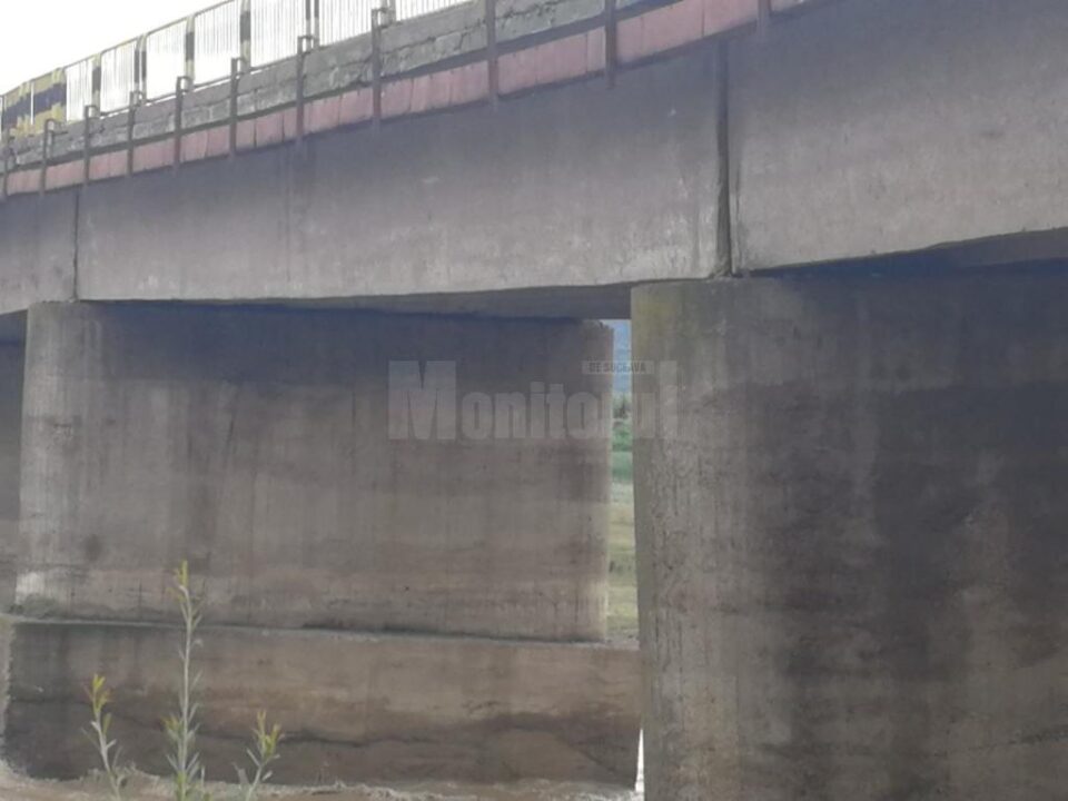 Podul de la Milișăuți a fost închis