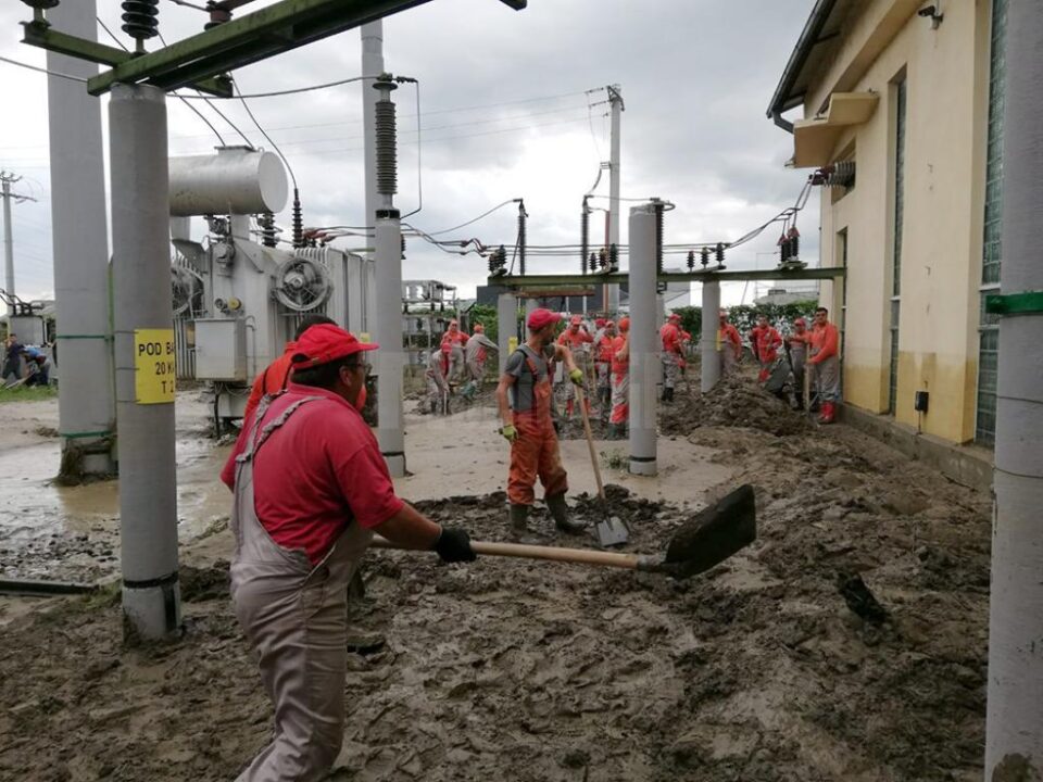 Lucrări de repunere în funcțiune a stațiilor de transformare a energiei electrice
