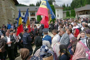Freamăt unionist la mormântul de la Putna al lui Ștefan cel Mare, la împlinirea a 514 ani de la moartea domnitorului