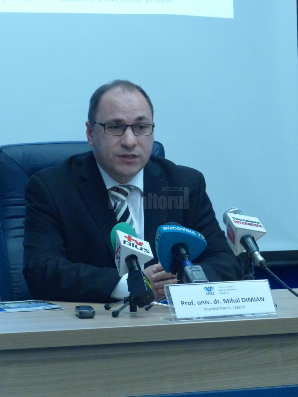 Rectorul interimar al Universității „Ștefan cel Mare”, prof. univ. dr. ing. Mihai Dimian