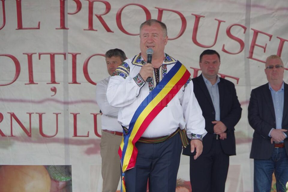 Primarul comunei Cornu Luncii, Gheorghe Fron