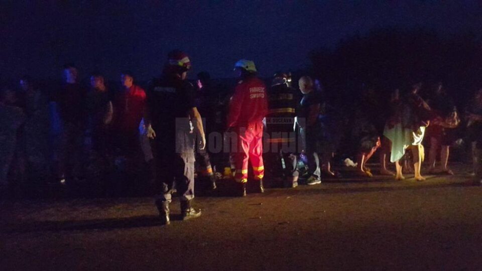 Un autocar cu 43 de copii s-a răsturnat aseară la Dănila