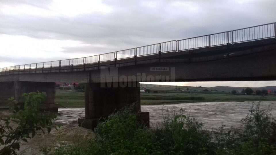 Inundațiile din ultima perioadă au provocat pagube de aproape 10 milioane de euro în infrastructura județului Inundațiile din ultima perioadă au provocat pagube de aproape 10 milioane de euro în infrastructura județului