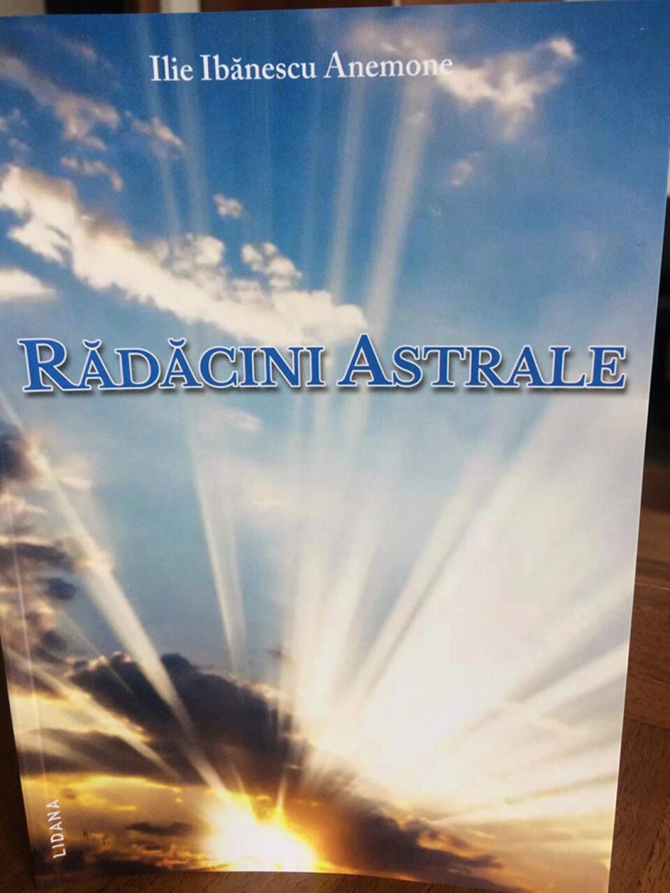 „Rădăcini astrale”, de Ilie Ibănescu Anemone