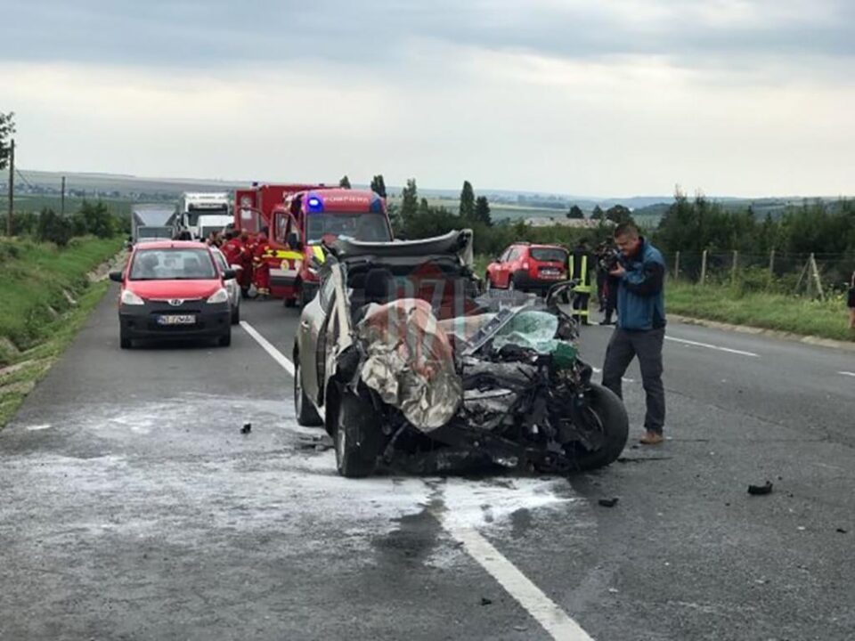 Mașina in care se afla rădăuțeanul sursa BZI.ro