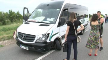 Microbuzul care a fost acroșat de mașina condusă de Emanuel Mitric