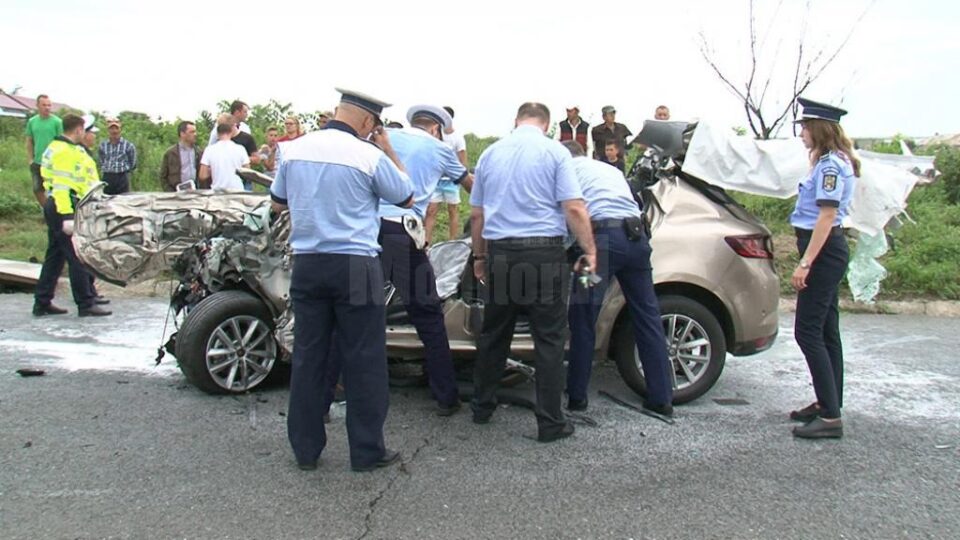 Mașina pe care o conducea Emanuel Mitric