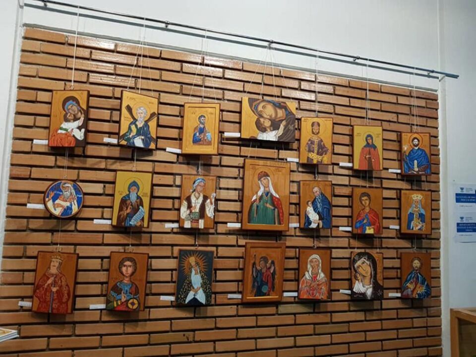 Vernisajul expoziției „Micii iconari”, la Universitatea „Ștefan cel Mare”