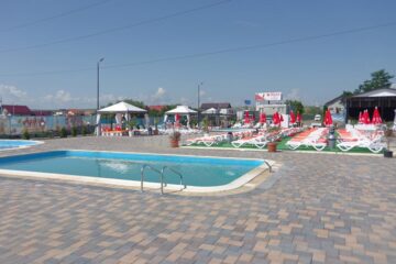 Piscinele Nataly Land își așteaptă clienții cu Dj și multă distracție de vară