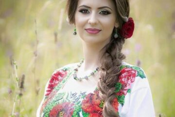 Simona Vasilovici, în fața primului ei album de muzică populară din Bucovina
