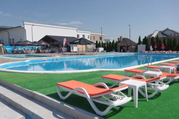 Piscinele Nataly Land își așteaptă clienții cu Dj și multă distracție de vară