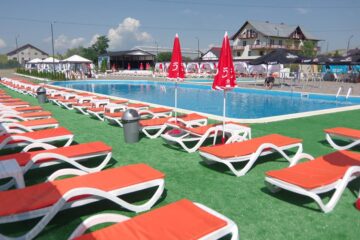 Piscinele Nataly Land își așteaptă clienții cu Dj și multă distracție de vară