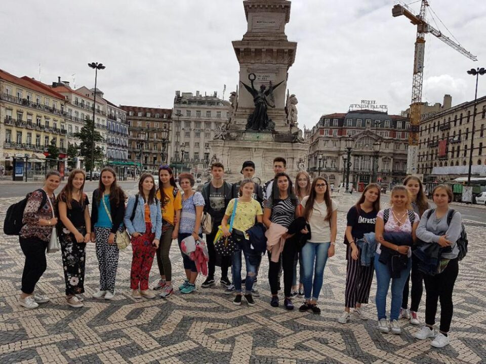 Elevii fălticeneni de la profilul turism fac practică în hoteluri din Europa