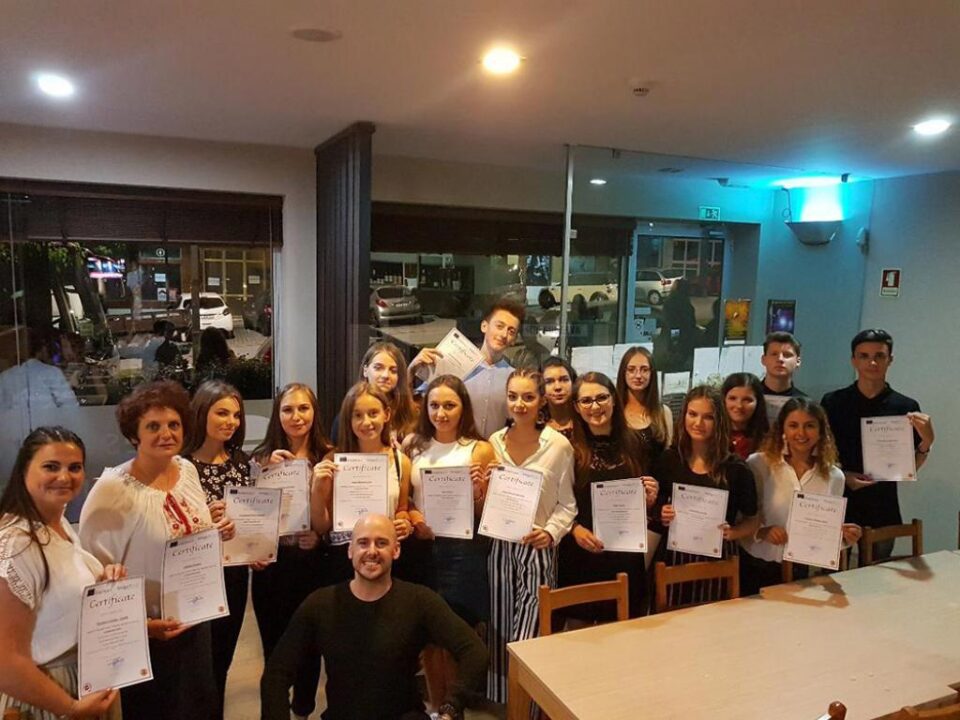 Elevii fălticeneni de la profilul turism fac practică în hoteluri din Europa