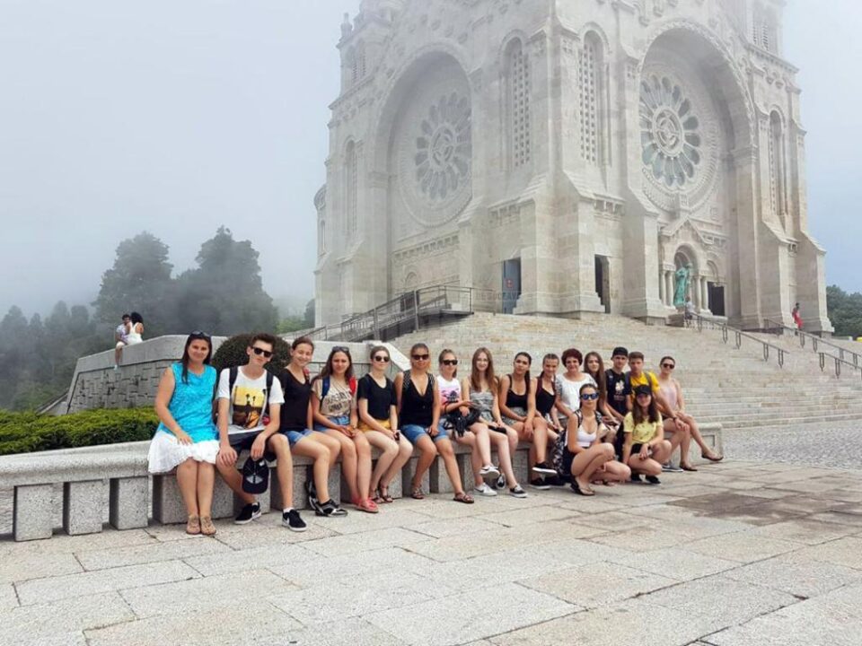 Elevii fălticeneni de la profilul turism fac practică în hoteluri din Europa