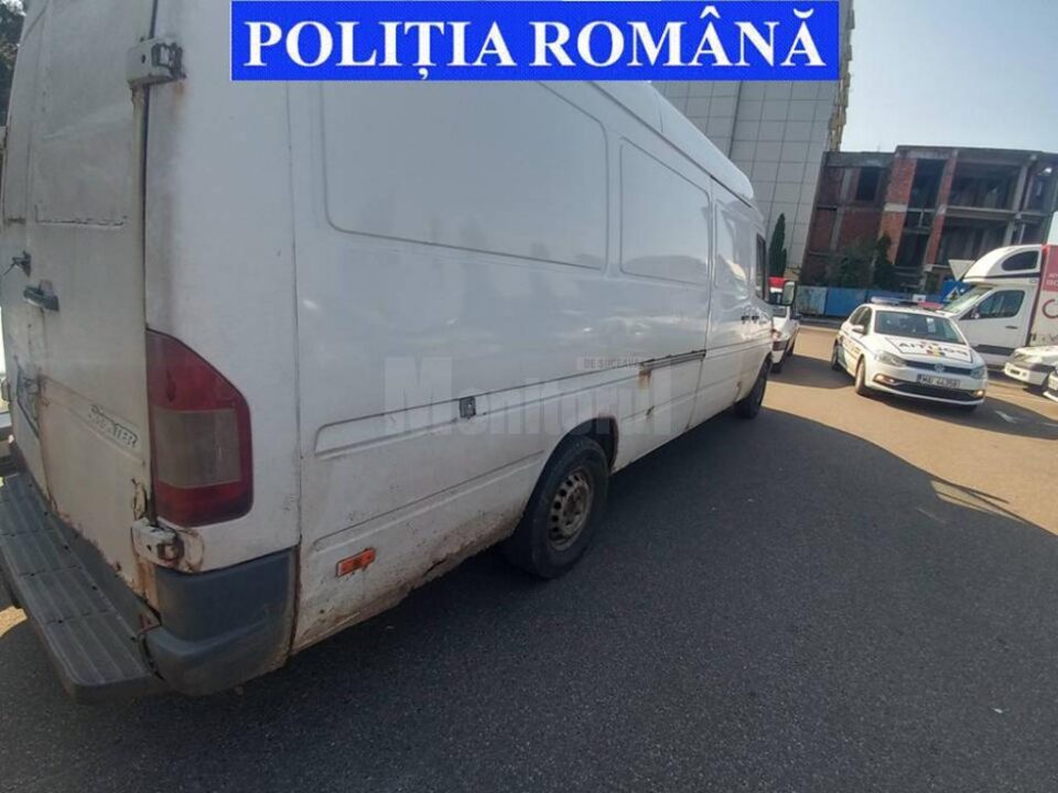 Autoutilitara care transporta pâine