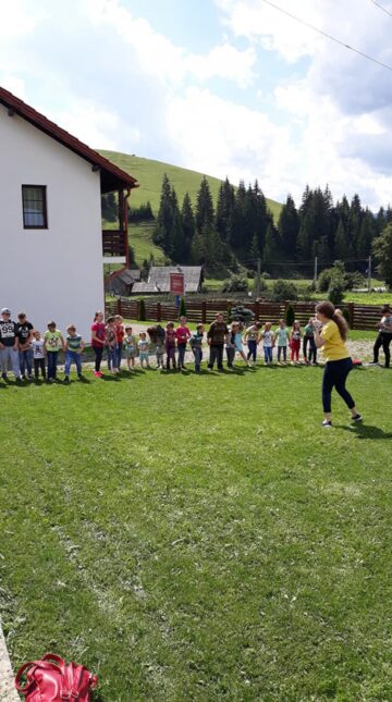 40 de copii au participat la Școala de vară „Joc și descoperire”, la Vatra Moldoviței