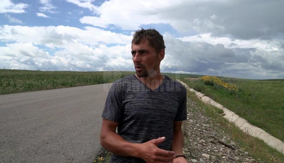 Costel Harșovschi, concubinul tinerei care a născut pe câmp: "...stătea ghemuită, am strigat-o și mi-a spus " Costel Harșovschi, concubinul tinerei care a născut pe câmp: "...stătea ghemuită, am strigat-o și mi-a spus "