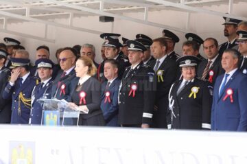Un tânăr din Dornești a absolvit cu 10 pe linie Academia de Poliție „Al. I. Cuza” București