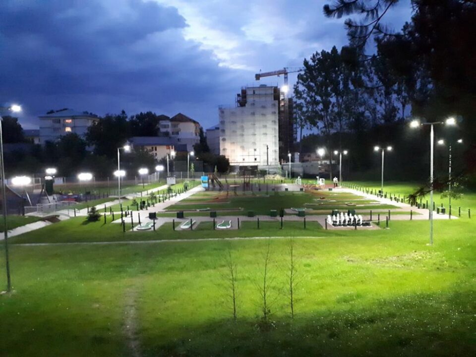 S-au aprins luminile la zona de agrement a Sucevei