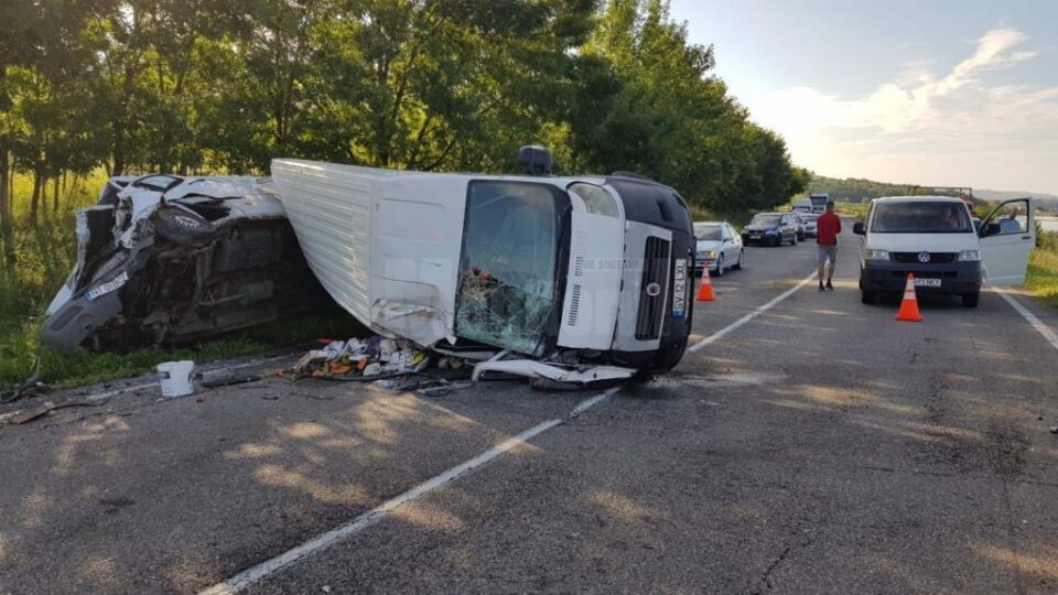 Accident cu patru mașini și șapte răniți pe E 85, la ieșirea din Fălticeni spre Bunești