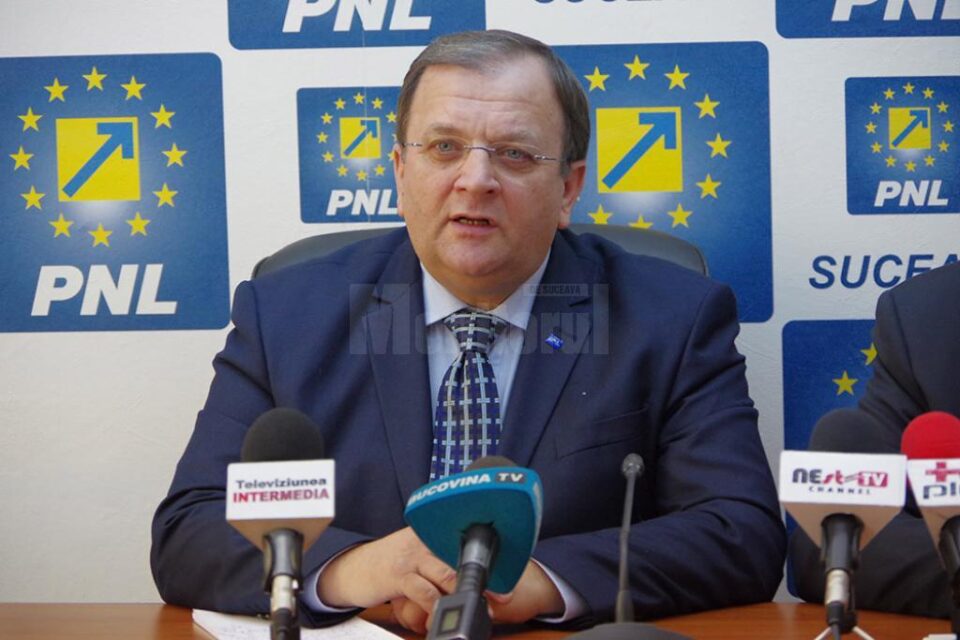Gheorghe Flutur: „Nu există două partide, PDL și PNL, există doar PNL” Gheorghe Flutur: „Nu există două partide, PDL și PNL, există doar PNL”