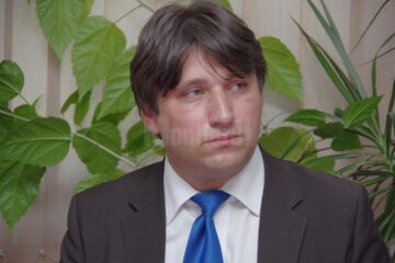 Cezar Anuței, responsabilul de relația cu presa al Inspectoratului Școlar Județean (IȘJ) Suceava