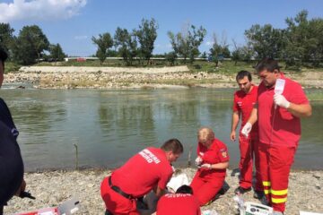 Manevrele de resuscitare au fost în zadar