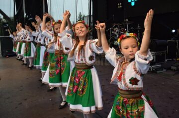 Ansamblul “Brâuleț” din satul Dănceni, Republica Moldova