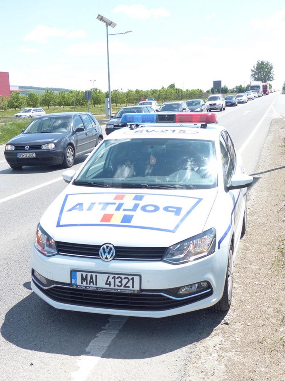 Polițiștii au oprit autovehiculul suspect