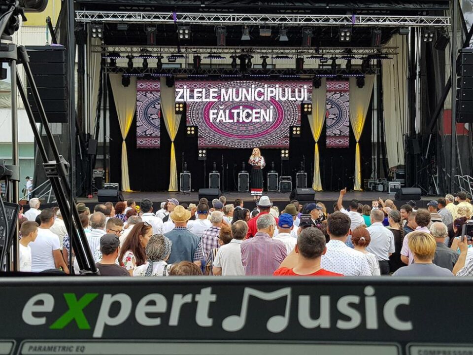 Expert Music Production poate organiza evenimente cu o scenă imensă, unică în Europa de Est