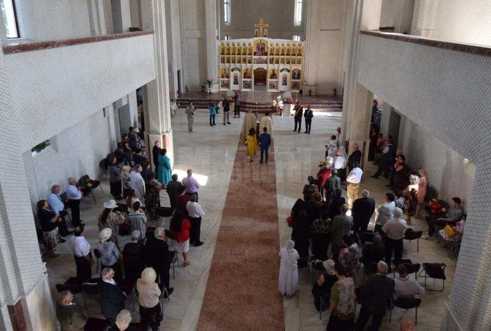 Cuplurile care au împlinit 50 de ani de la căsătorie, sărbătorite la Fălticeni