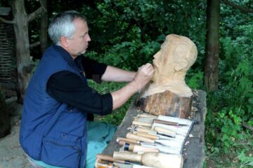 Ștefan Ciumașu a realizat un bust al domnitorului Unirii Principatelor, Alexandru Ioan Cuza
