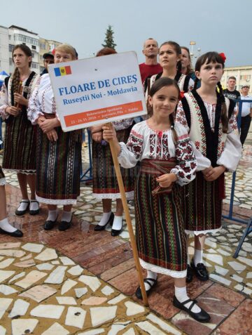 Două festivaluri internaționale - „Ștefan cel Mare și Sfânt” și „Cântă cucu-n Bucovina!” - un spectacol extraordinar cu melodii de suflet, neam și țară