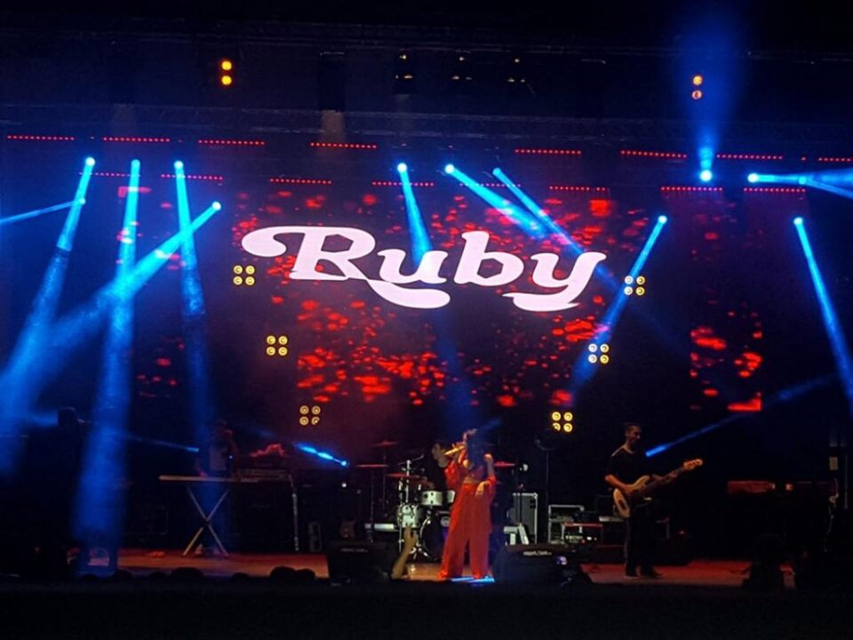 Expert Music Production poate organiza evenimente cu o scenă imensă, unică în Europa de Est