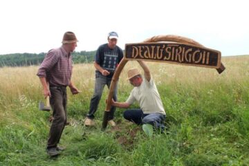Domnitorul Unirii, Al. I. Cuza, s-a alăturat colecției de sculpturi de mari conducători din Poiana Dacilor