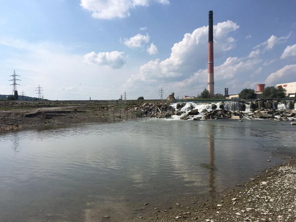 Un tânăr în vârstă de 28 de ani și-a pierdut viața ieri în apele râului Suceava