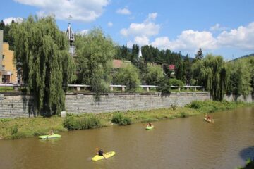 Duminică a avut loc lansarea caiacelor la apă la cea de-a treia ediție a „Dorna Kayak Fest”
