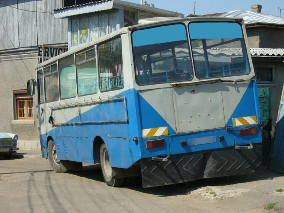 Autobuzul sicriu pentru 48 de oameni, în cea mai mare catastrofă rutieră din istoria României