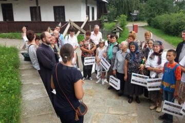 30 de credincioși ortodocși din Neamț care vizitează Bucovina au primit certificate de pelerin
