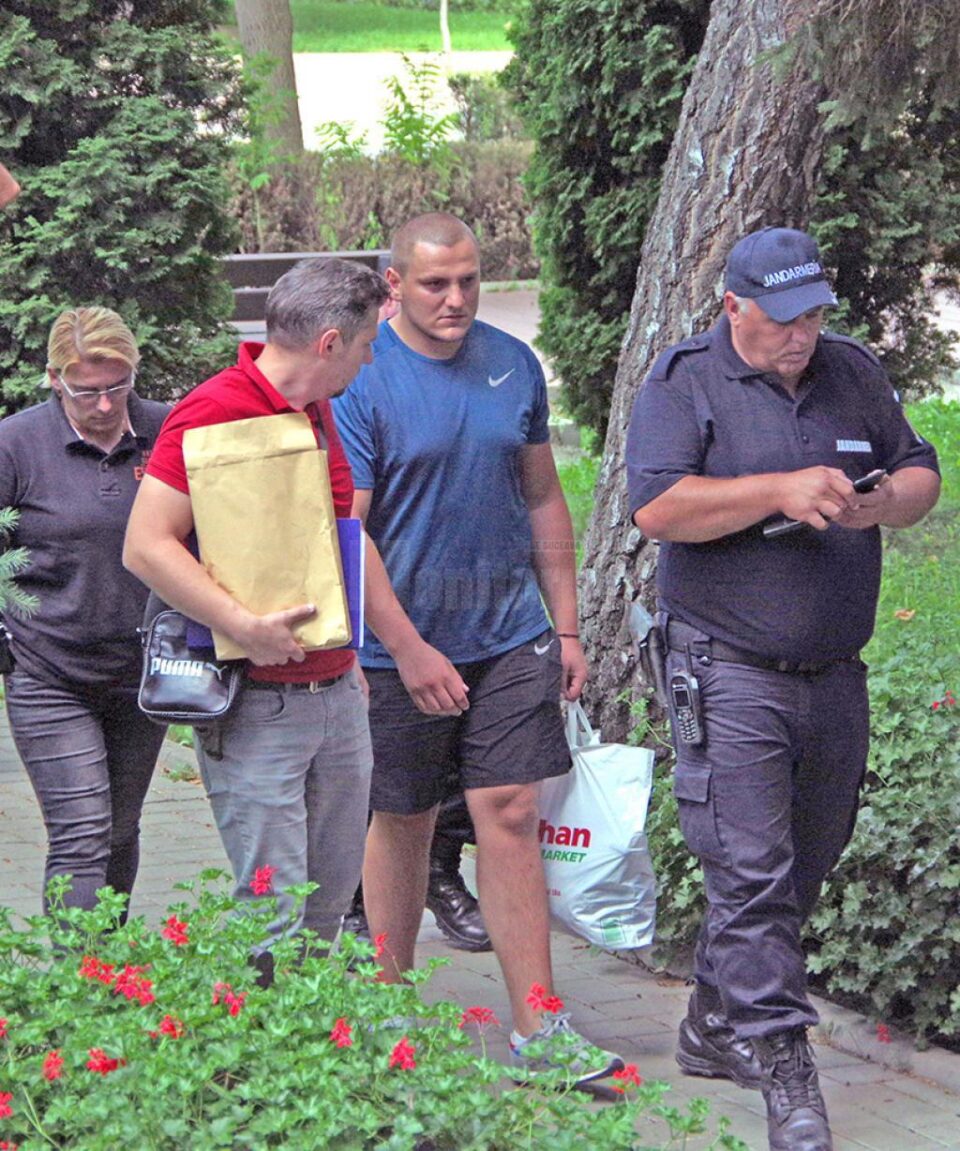 38 de percheziții au efectuat ieri polițiștii și jandarmii, sub coordonarea DIICOT