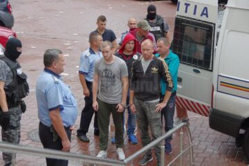 Procurorii DIICOT au solicitat arestarea a nouă dintre inculpați
