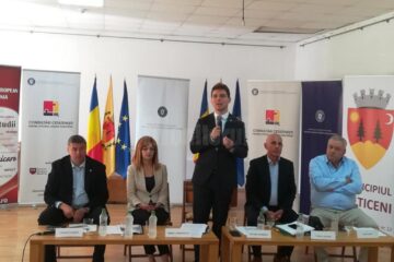 Viitorul Uniunii Europene a fost dezbătut la Fălticeni, în prezența ministrului Victor Negrescu