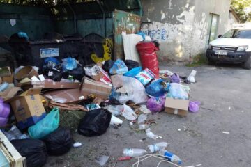 Rezultatul licitației a fost contestat de una din firmele care prestează în prezent serviciul de salubrizare menajeră