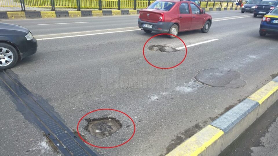 Cușnir este nemulțumit de faptul ca primăria nu a astupat gropile de pe podul peste râul Suceava